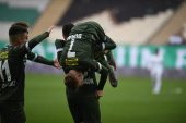 Bursaspor Son Ana Kadar Yılmıyor – Yeşil Beyazlılar Bu Sezon Son 15 Dakikada 11 Gol Attı