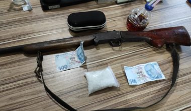 Kestel’de iş yerinde uyuşturucu ticaretine polis baskını: 2 gözaltı