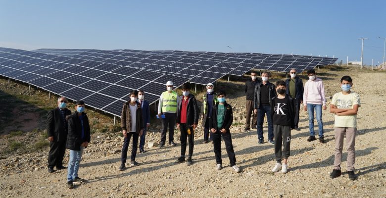 Kestel Belediyesi, Güneş Enerji Santrali’nin Kapılarını Öğrencilere Açtı
