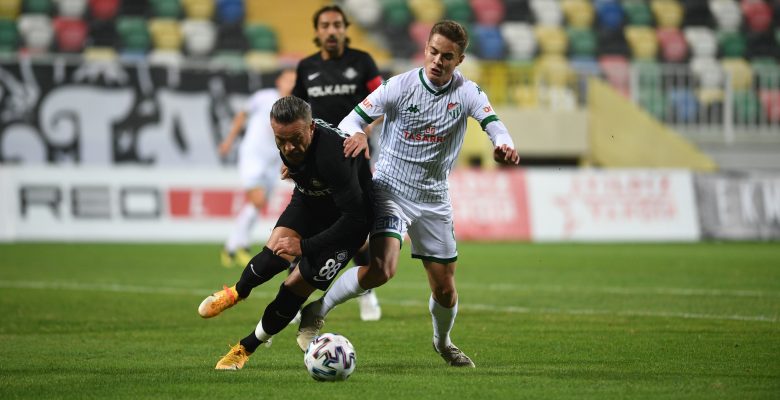Bursaspor Bu Sezon Deplasmanda 30 Puan Kaybetti