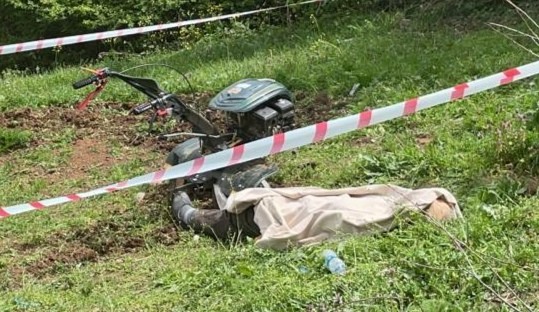 Bursa’nın İnegöl ilçesinde, tarlasını sürerken fenalaşan yaşlı adam hayatını kaybetti.