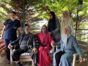 Ünlü sanatçı Yıldız Tilbe, yaz tatili için geldiği Afyonkarahisar’da kaldığı