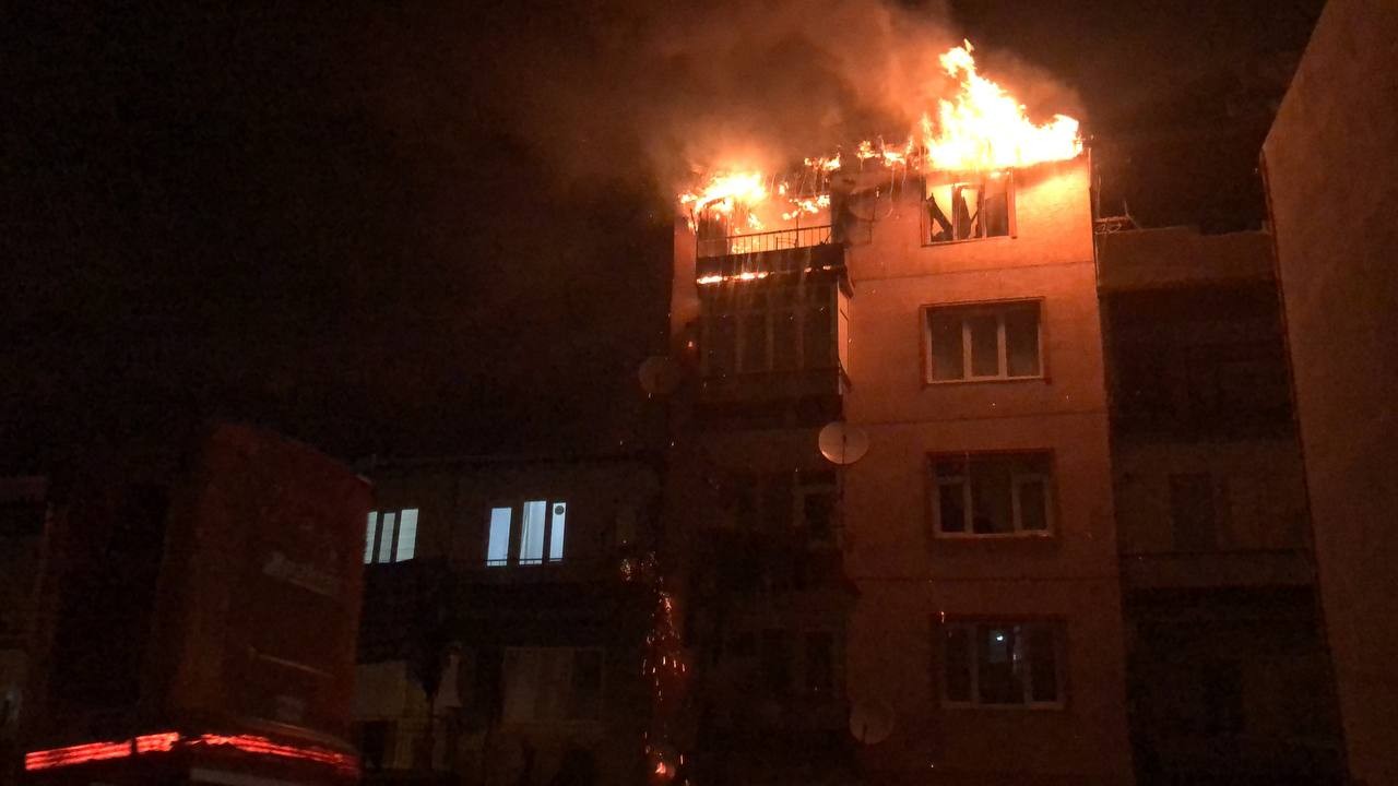 Bursa’da çatıda başlayan yangın