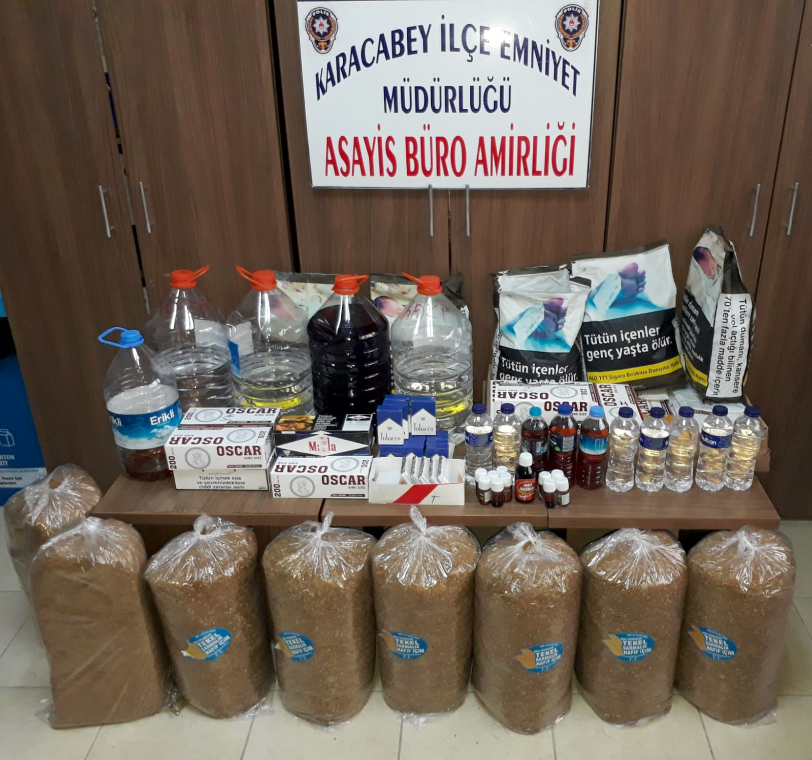 Karacabey İlçe Emniyet Müdürlüğü Asayiş Büro Amirliği ekipleri kaçak sigara