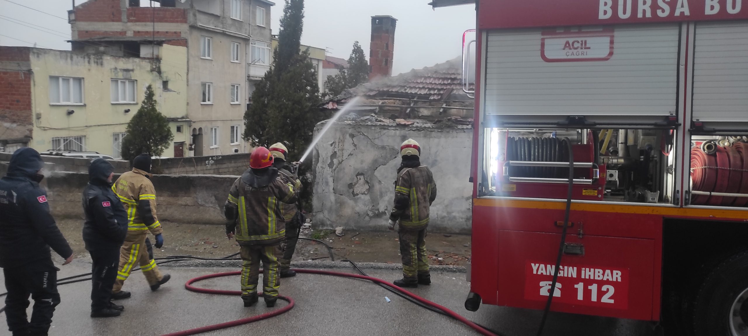 Kestel’de metruk binada yangın