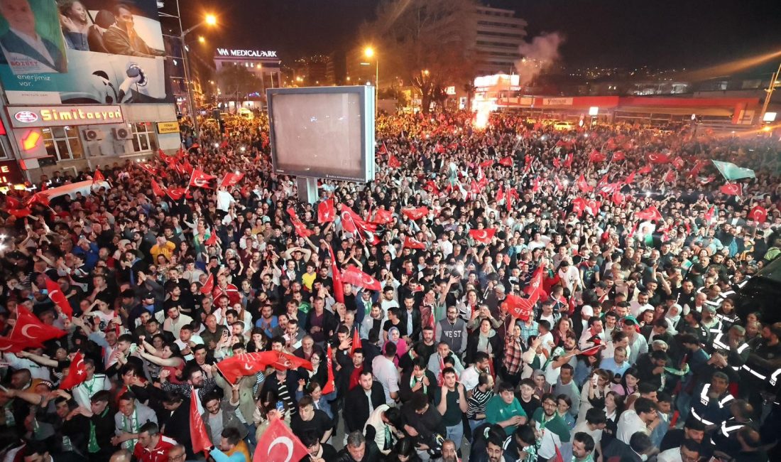 Bursa Büyükşehir’de yüzde 47,60 ile Bozbey, 6 ilçede CHP, 9 ilçede AK Parti, 2 ilçede İYİ Parti ipi göğüsledi