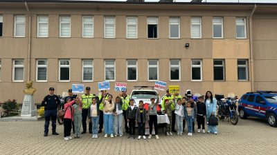 Kestel Jandarma Komutanlığı’na bağlı Trafik Tim Ekipleri, Trafik Haftası kapsamında