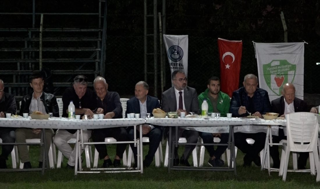 Kestel Belediyespor’a Sezon Öncesi Moral Yemeği