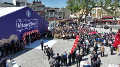 Kestel Belediyesi tarafından düzenlenen 15. Kitap Günleri Fuarı adeta öğrenci akınına