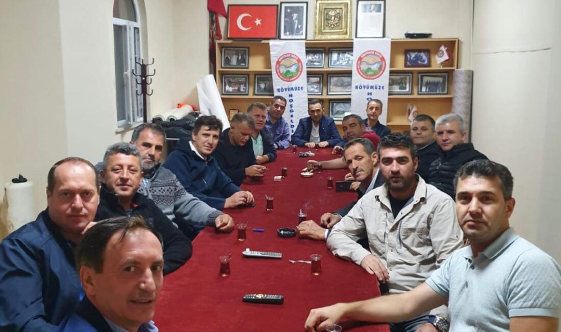 Kestel Ümitalan Köyü’nde, cenaze sonrası yapılan pide dağıtımı uygulaması köy