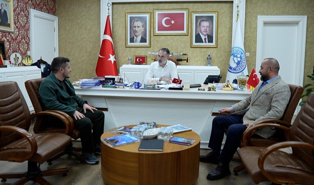 Kestel’de teslim ettiği kargonun içinde Türk bayrağı olduğunu gelen SMS