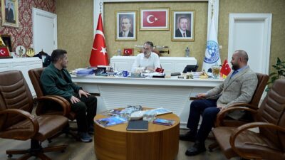 Kestel’de teslim ettiği kargonun içinde Türk bayrağı olduğunu gelen SMS