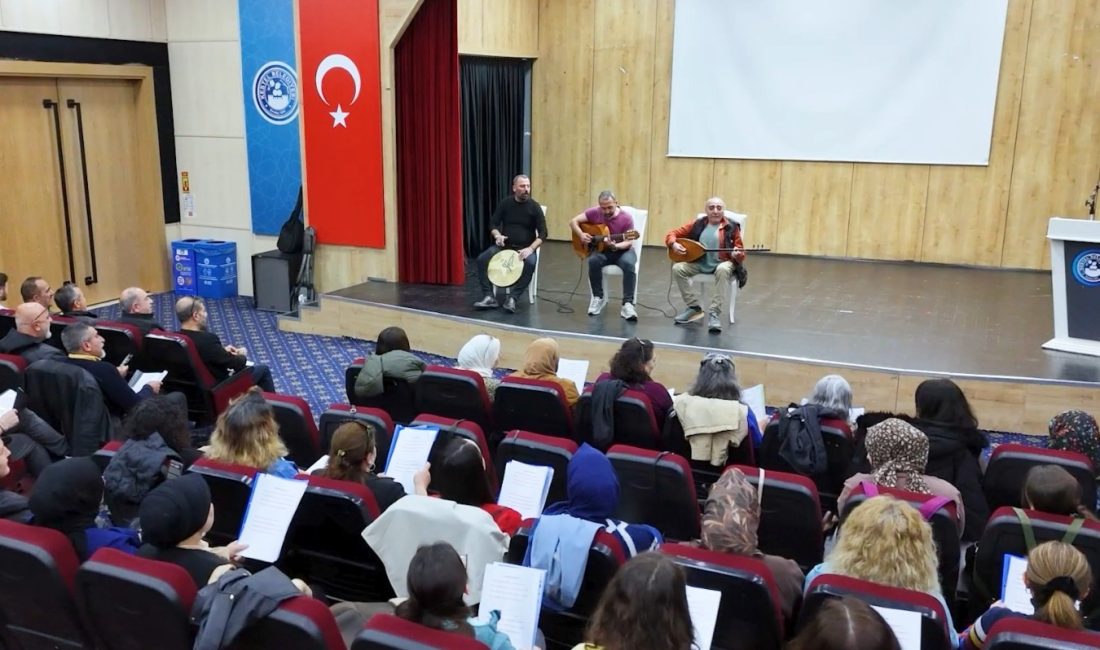 Kestel Belediyesi Türk Halk Müziği Korosu, yıl boyunca düzenli eğitimleriyle