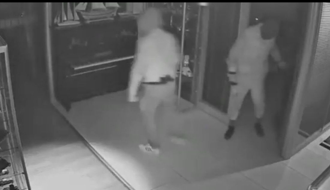 Bursa’nın Kestel ilçesinde iki ayrı işletmede çelik kasaların çalındığı hırsızlık olayları, Jandarma