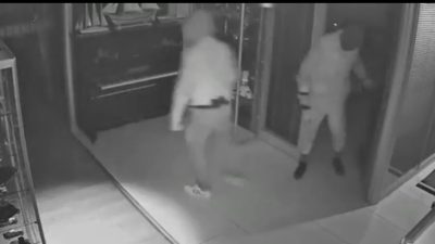 Bursa’nın Kestel ilçesinde iki ayrı işletmede çelik kasaların çalındığı hırsızlık olayları, Jandarma